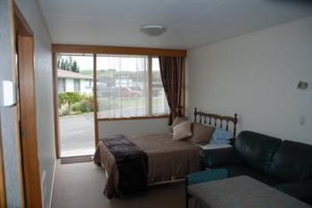 Charlton Motel